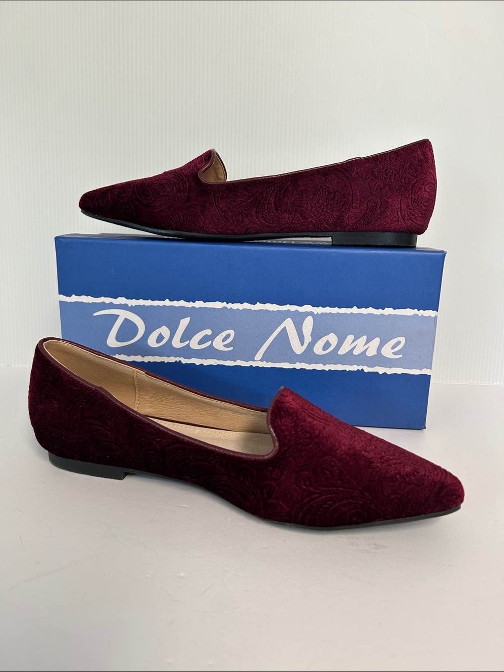 Dolce Nome NWOT “Pico” Leather Burgundy Geometric Embossed Loafers Womens 9